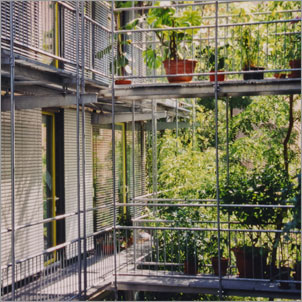 FASSADE 01