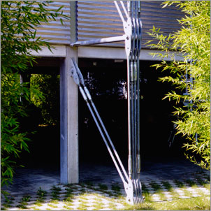 DETAIL 01